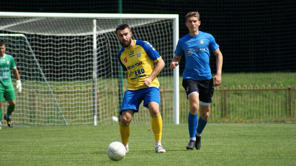 Stal Kraśnik znowu ostro postrzelała, Lewart lepszy od Huraganu i wyniki weekendowych sparingów w IV lidze