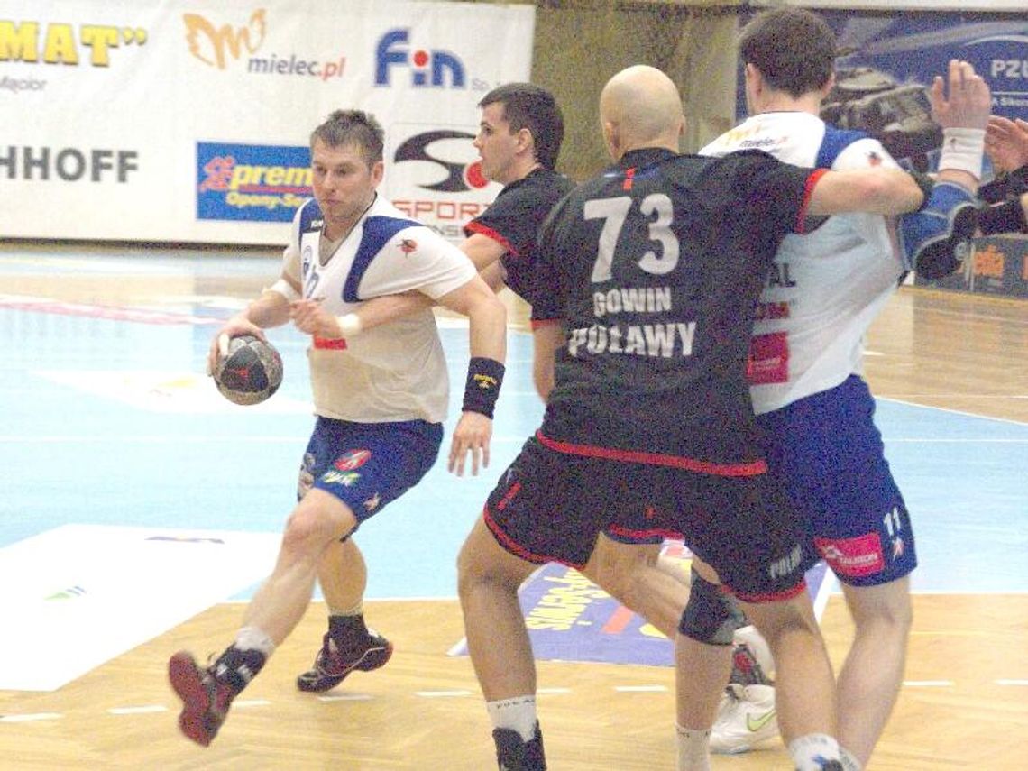 Stal Mielec - Azoty 28:22, Zydroń opuszcza Puławy