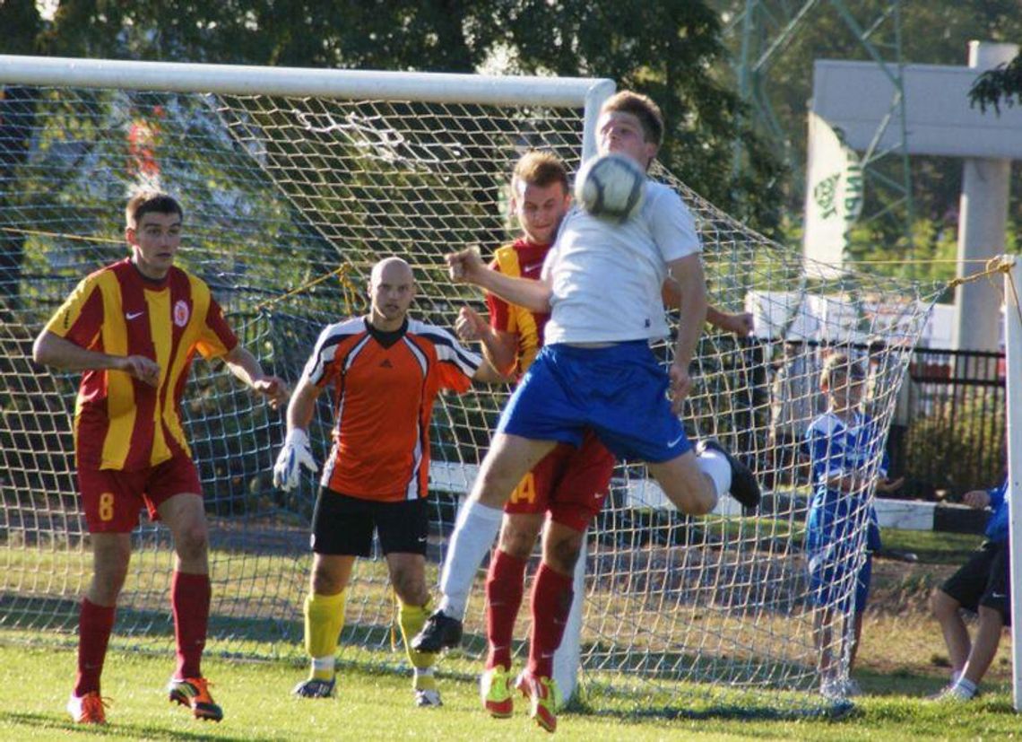 Stal Mielec - Orlęta Łuków 7:0, Orlęta Radzyń - Karpaty Krosno 1:2 Stal Mielec - Orlęta Łuków 7:0, Orlęta Radzyń - Karpaty Krosno 1:2