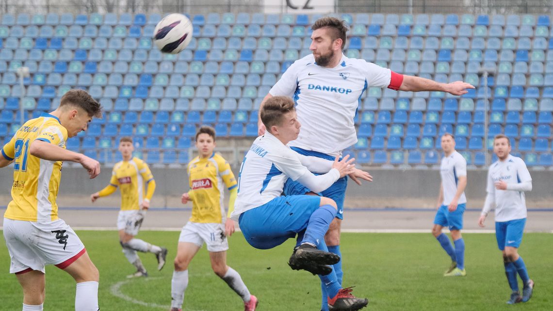 Stal Poniatowa – Janowianka Janów Lubelski 2:3. Pozostałe wyniki Keeza lubelskiej klasy okręgowej