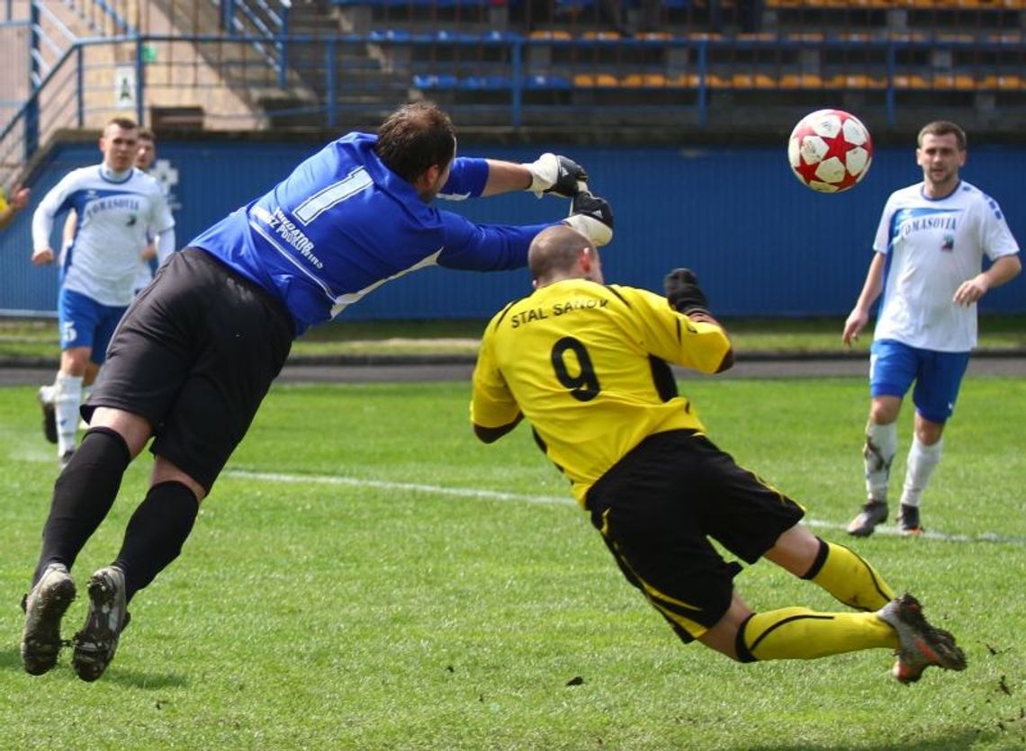 Stal Sanok – Tomasovia 1:0, Partyzant - Stal Kraśnik 3:1