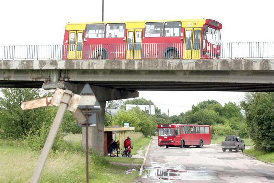 Stare autobusy na ważnych liniach. To efekt usprawnień ZTM Stare autobusy na ważnych liniach. To efekt usprawnień ZTM