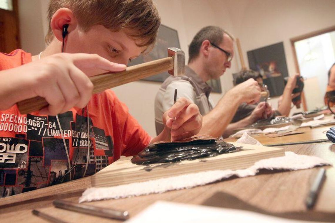 Stare techniki złotnicze w MDK nr 2 w Lublinie (zdjęcia) Stare techniki złotnicze w MDK nr 2 w Lublinie (zdjęcia)