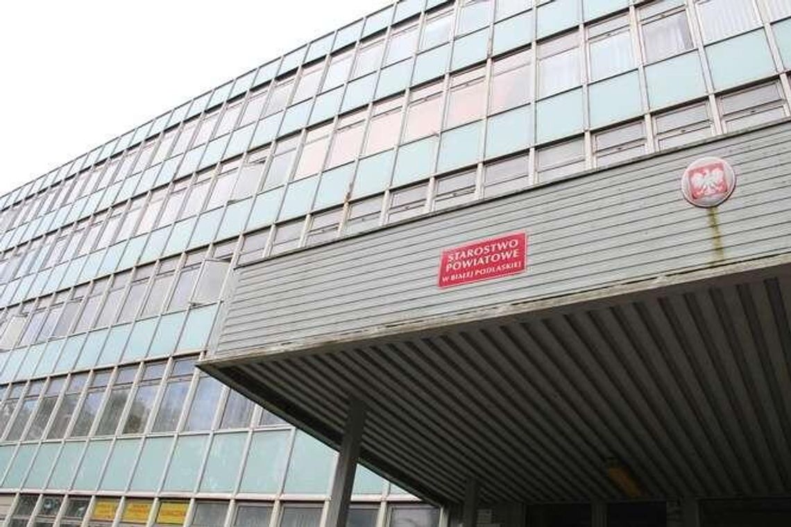 Starostwo bialskie czeka przeprowadzka? "Tak dalej nie da się pracować"