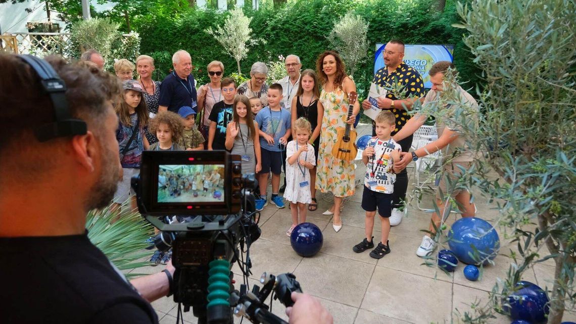 Starsi i młodsi poznają lubelskie zawody. Dzisiaj zwiedzali studio TVP