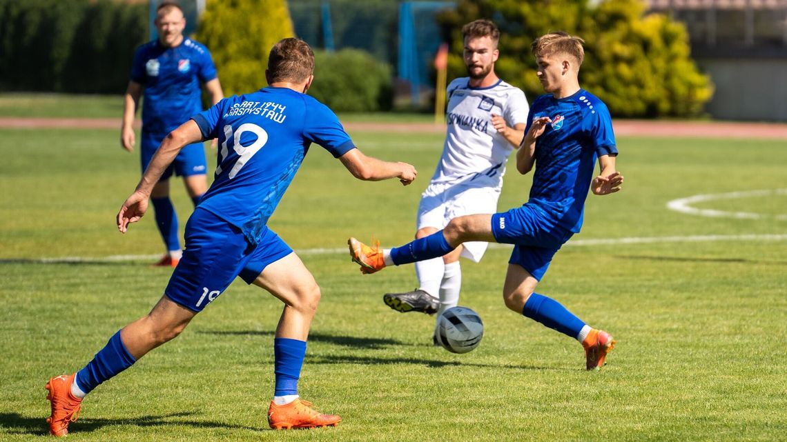 Start Krasnystaw i Janowianka w niedzielę zagrają o fotel lidera IV ligi. Będzie darmowa transmisja