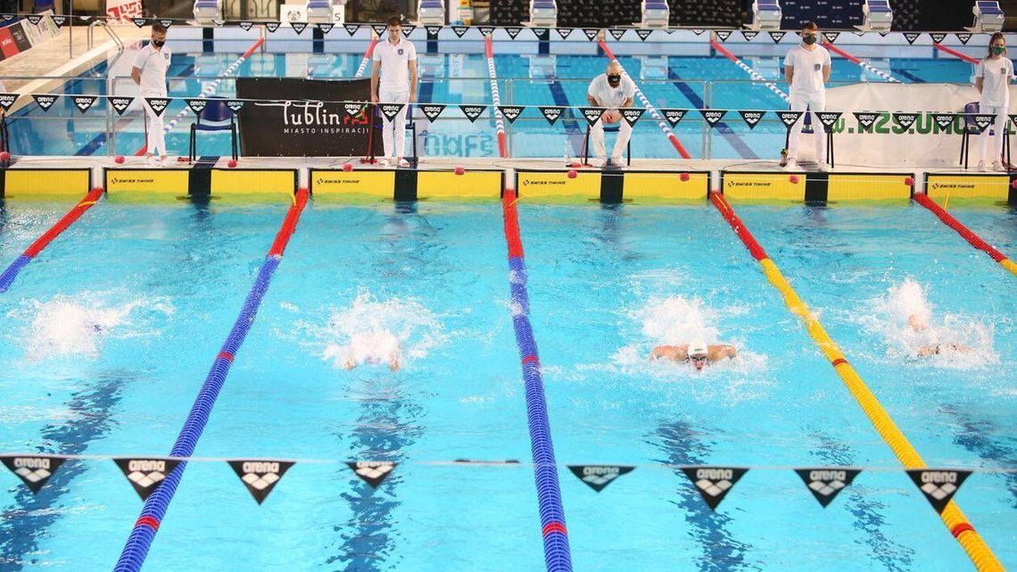 Startują Zimowe Mistrzostwa Polski Seniorów i Młodzieżowców w pływaniu. AZS UMCS chce być w trójce