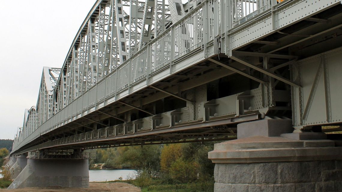 Stary most na Wiśle do czyszczenia. Wybrali wykonawcę