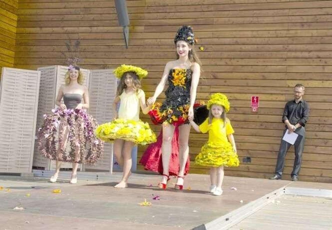 Stężyca: Tu się nosi suknie z kwiatków