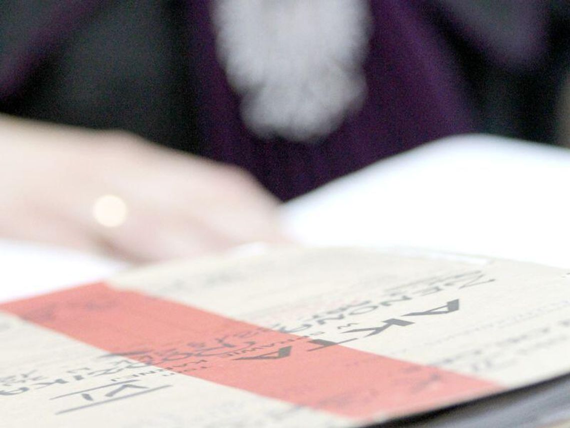 Sto tysięcy odszkodowania za utratę jądra