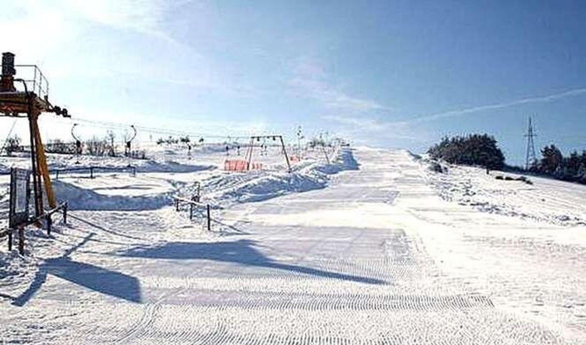 Stok narciarski wystawiony na sprzedaż. Czy da się na tym zarobić? Stok narciarski wystawiony na sprzedaż. Czy da się na tym zarobić?