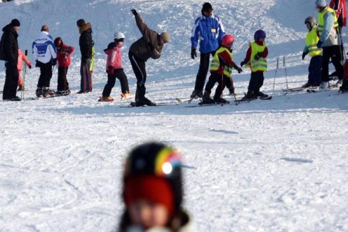 Stok przy Globusie zamknięty. Narty do szafy