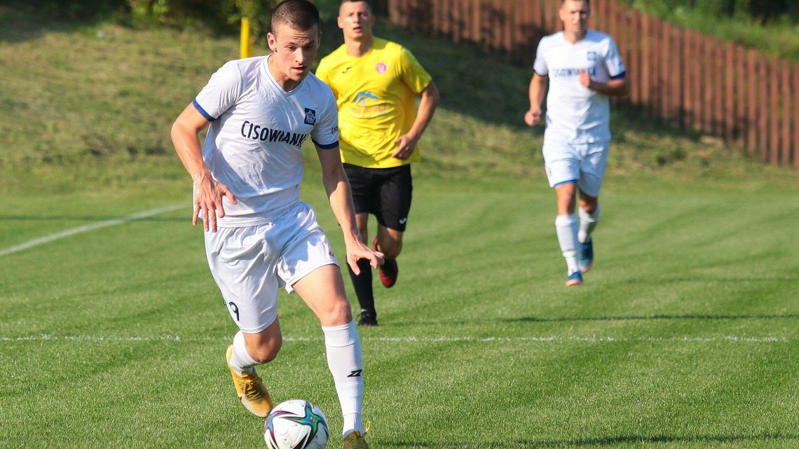 Stok Zakrzówek – KS Cisowianka Drzewce 0:6. Zespół z innej ligi