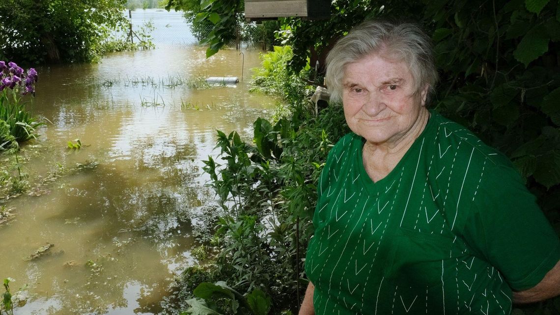 Strach przed powodzią w woj. lubelskim. "Wisła zalała mi część gospodarstwa" Strach przed powodzią w woj. lubelskim. "Wisła zalała mi część gospodarstwa"