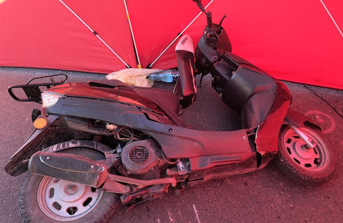 Stracił panowanie na łuku drogi. 43-letni motorowerzysta zginął Stracił panowanie na łuku drogi. 43-letni motorowerzysta zginął