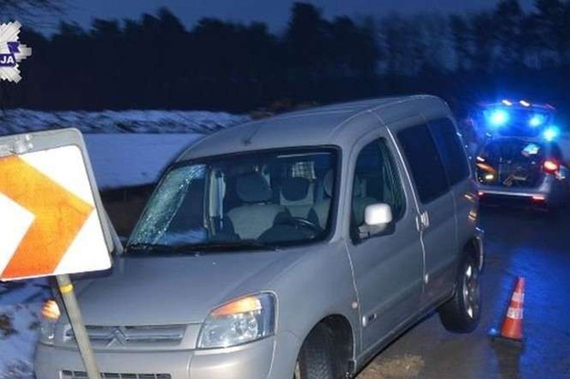 Stracił panowanie nad autem i uderzył w rowerzystę. 59-latek w szpitalu Stracił panowanie nad autem i uderzył w rowerzystę. 59-latek w szpitalu