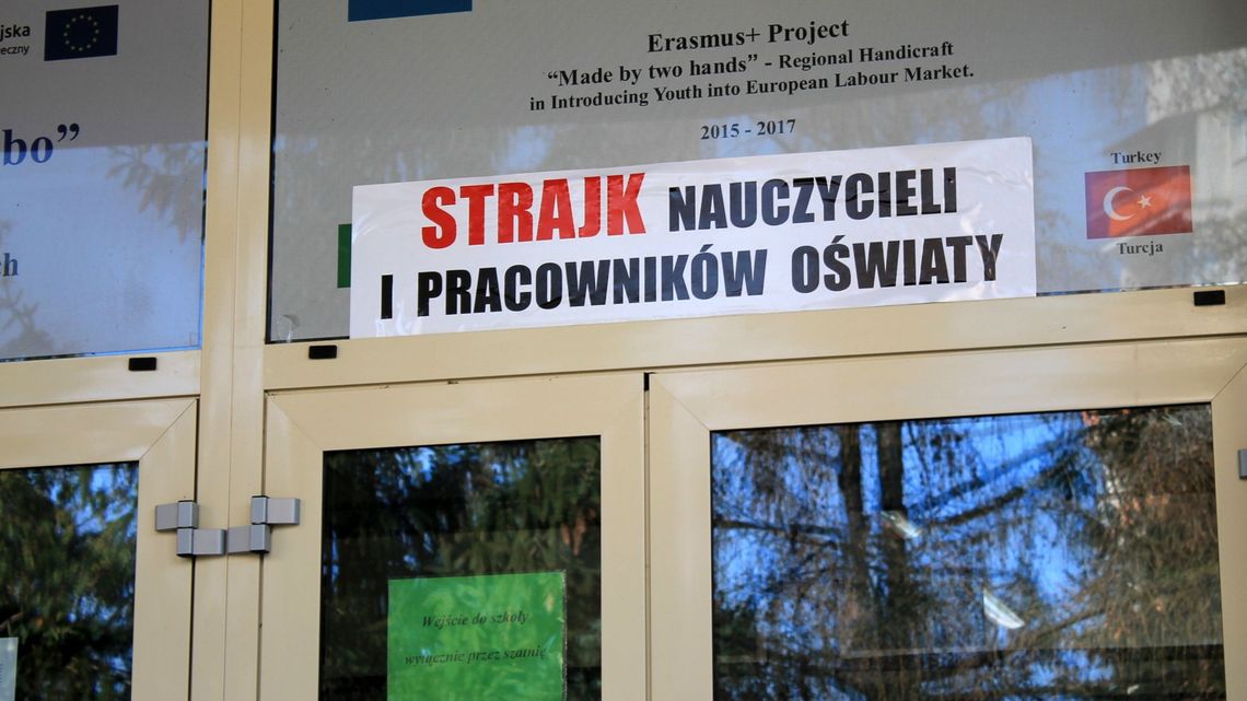 Strajk nauczycieli w Puławach. Egzamin gimnazjalny bez przeszkód, przedszkola rezygnują ze strajku