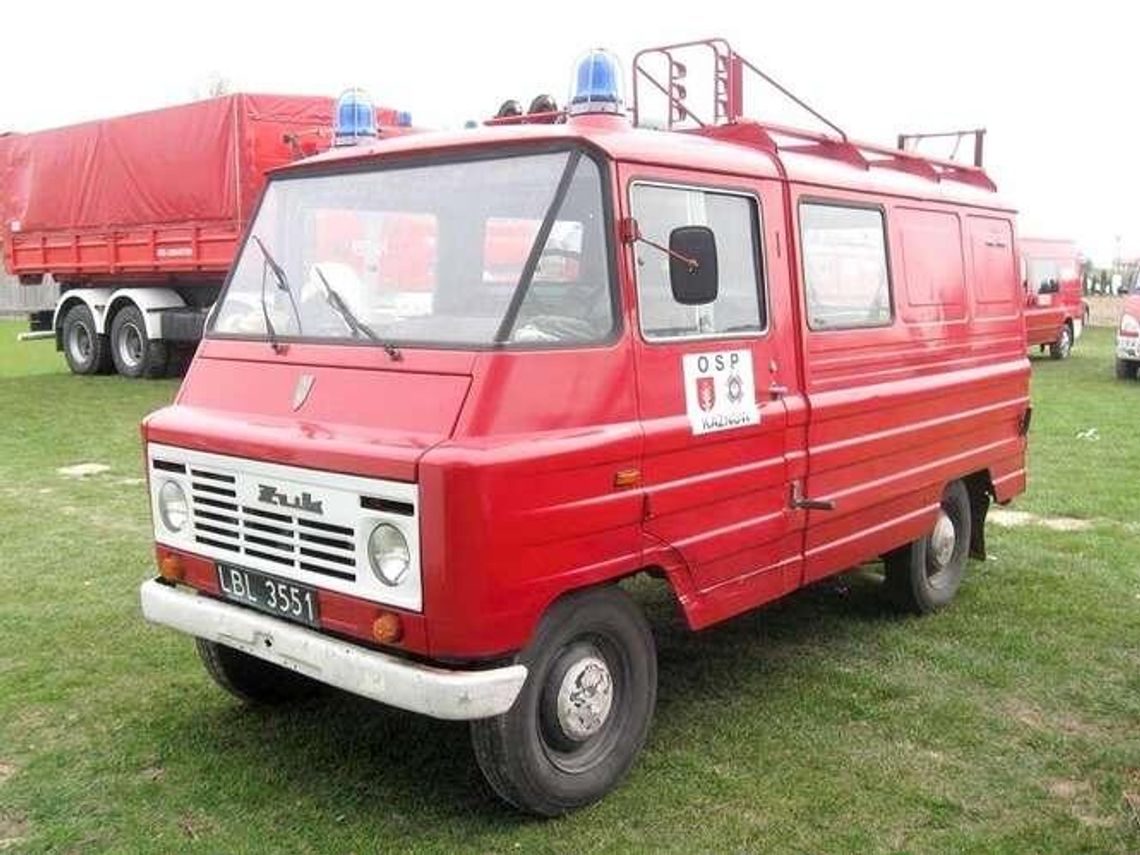 Strażacy zbierają złom na nowy wóz bojowy