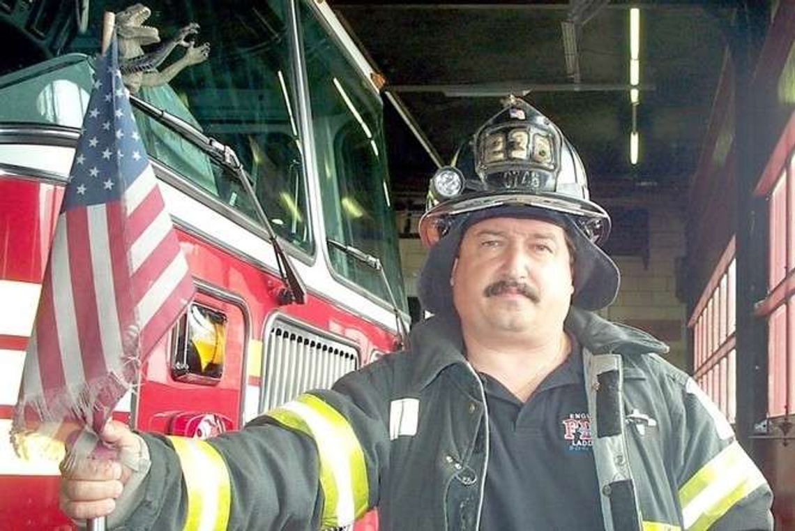 Strażak New York Fire Department: 11 września jest w nas
