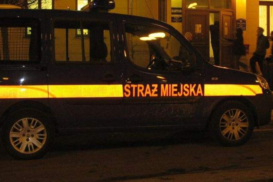 Strażnicy uratowali bezdomnego. Miał sześć promili alkoholu