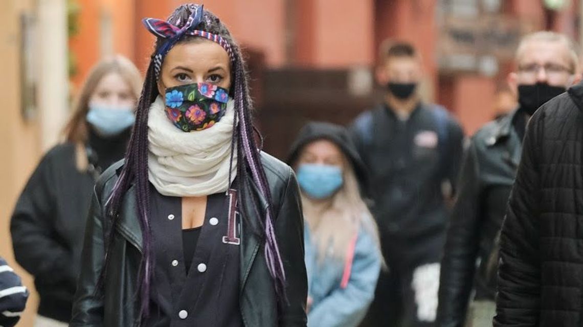 Strefa czerwona i żółta. Jakie są nowe obostrzenia? Czego nie można robić? Lista zasad