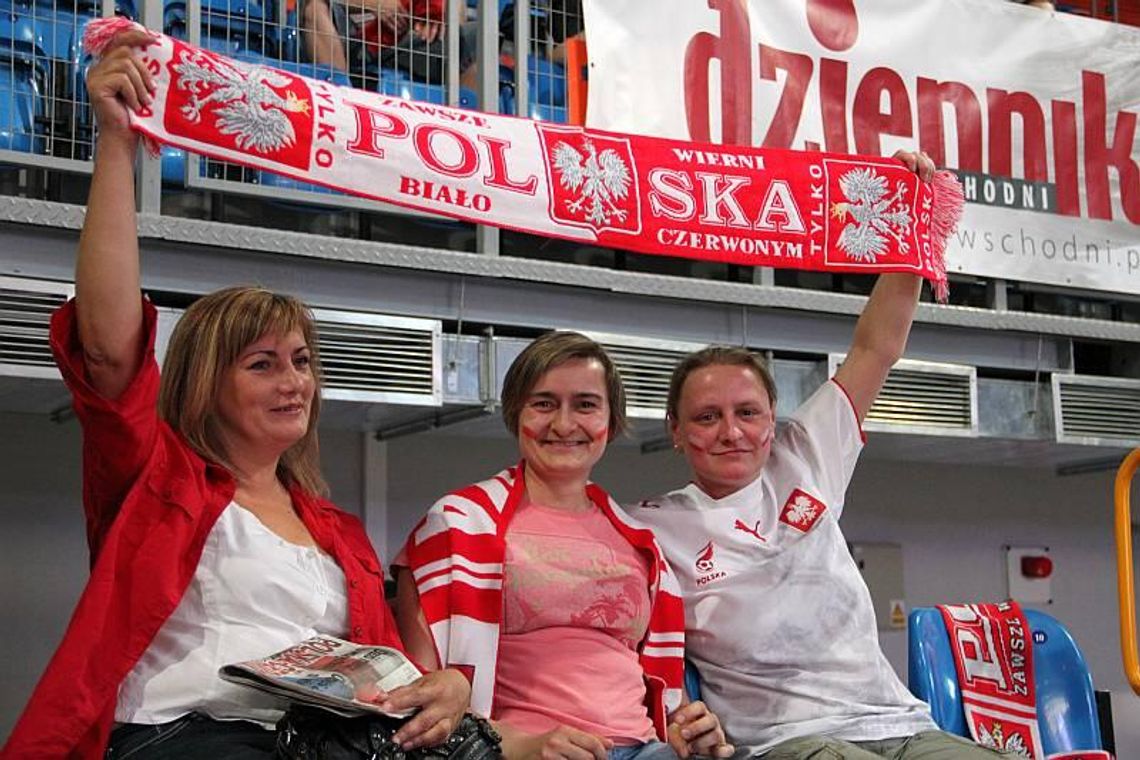 Strefa kibica w hali Globus wypełnia się kibicami (zdjęcia) Strefa kibica w hali Globus wypełnia się kibicami (zdjęcia)