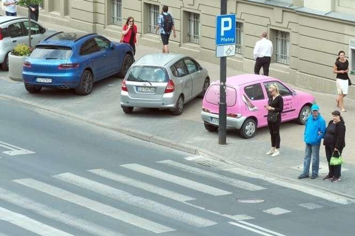 Strefa Płatnego Parkowania szykuje się do powiększenia. Miejsca będą wydzielone liniami Strefa Płatnego Parkowania szykuje się do powiększenia. Miejsca będą wydzielone liniami