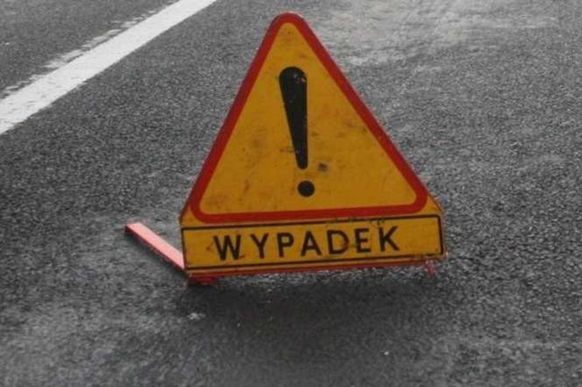 Struża Kolonia: Zderzenie ciężarówki i dwóch samochodów. Jedna osoba nie żyje