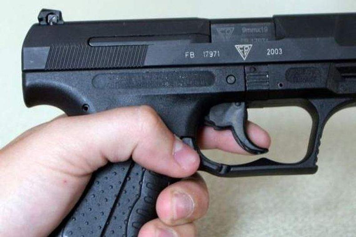 Strzelanina podczas rozstania. Kobieta zginęła, jemu grozi dożywocie Strzelanina podczas rozstania. Kobieta zginęła, jemu grozi dożywocie