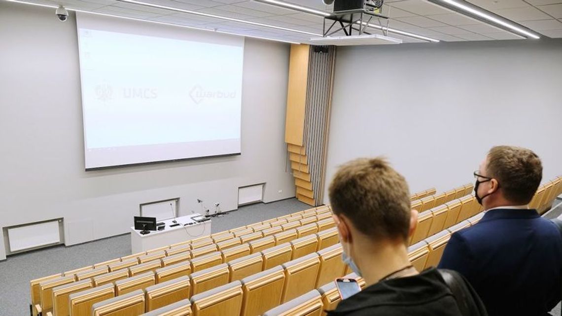 Studenci będą uczyć się zdalnie do 30 września