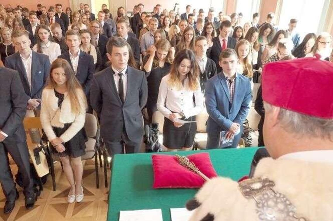 Studenci, do nauki! Rozpoczął się nowy rok akademicki (zdjęcia) Studenci, do nauki! Rozpoczął się nowy rok akademicki (zdjęcia)