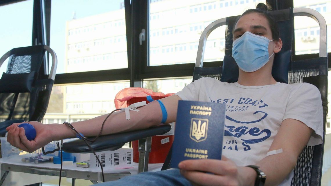 Studenci oddawali krew z myślą o walczącej Ukrainie. "Każda pomoc jest potrzebna" [zdjęcia]