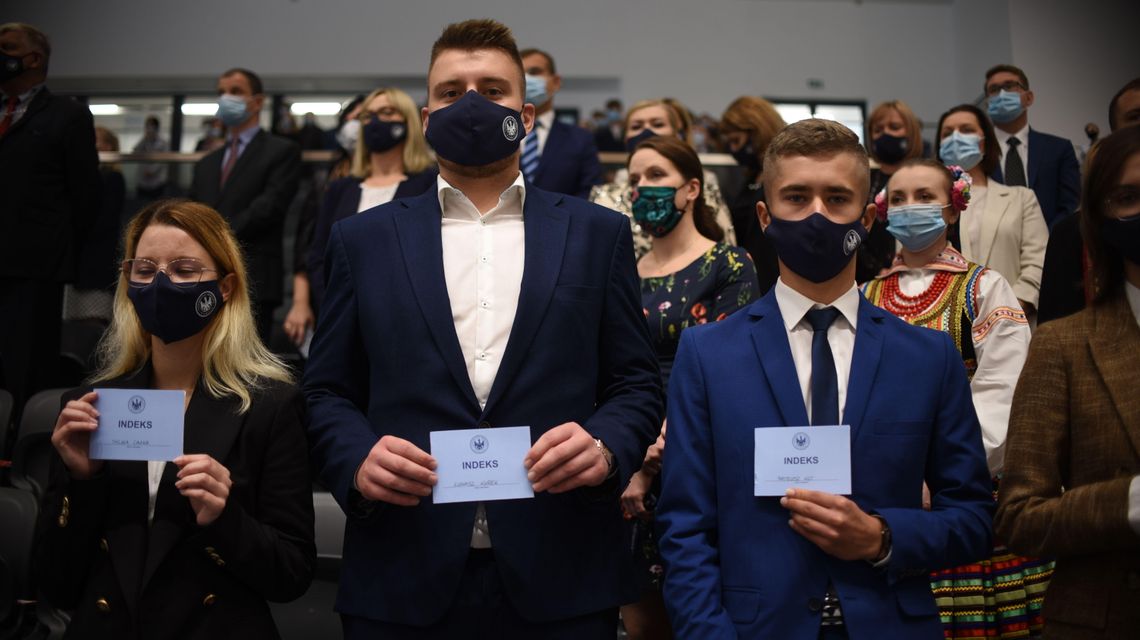 Studenci wrócili do Lublina. Nie chcą powrotu do nauki zdalnej Studenci wrócili do Lublina. Nie chcą powrotu do nauki zdalnej