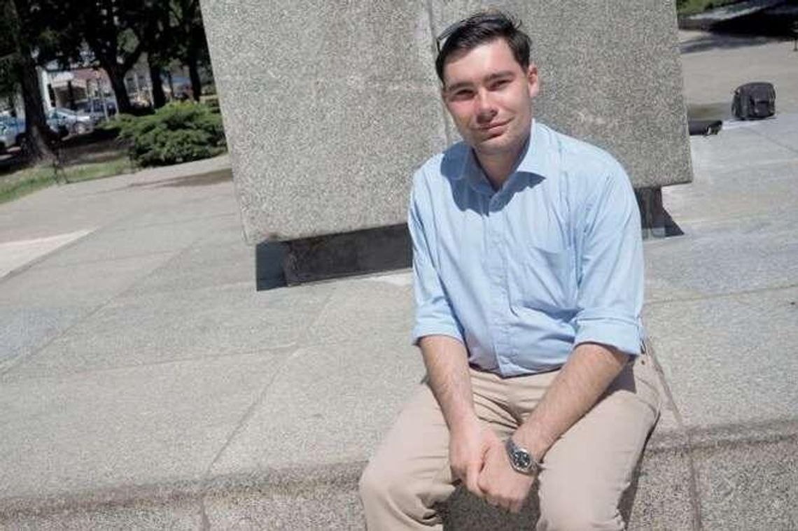 Student UMCS obroni pracę magisterską na polu bitwy