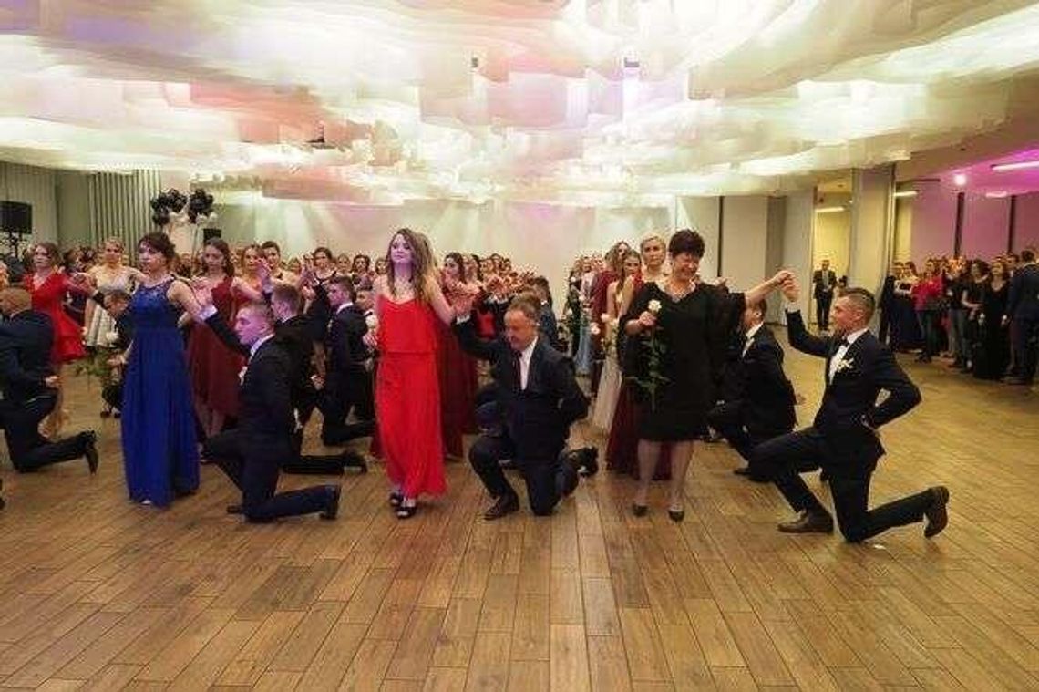 Studniówka 2018: Bal uczniów Zespołu Szkół nr 1 w Lublinie [zdjęcia]