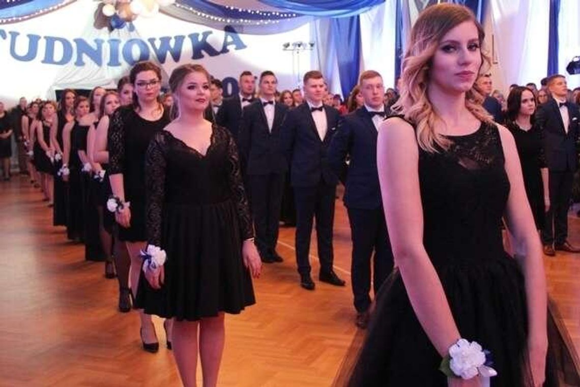 Studniówka 2018 w "Ekonomiku" w Białej Podlaskiej [zdjęcia]