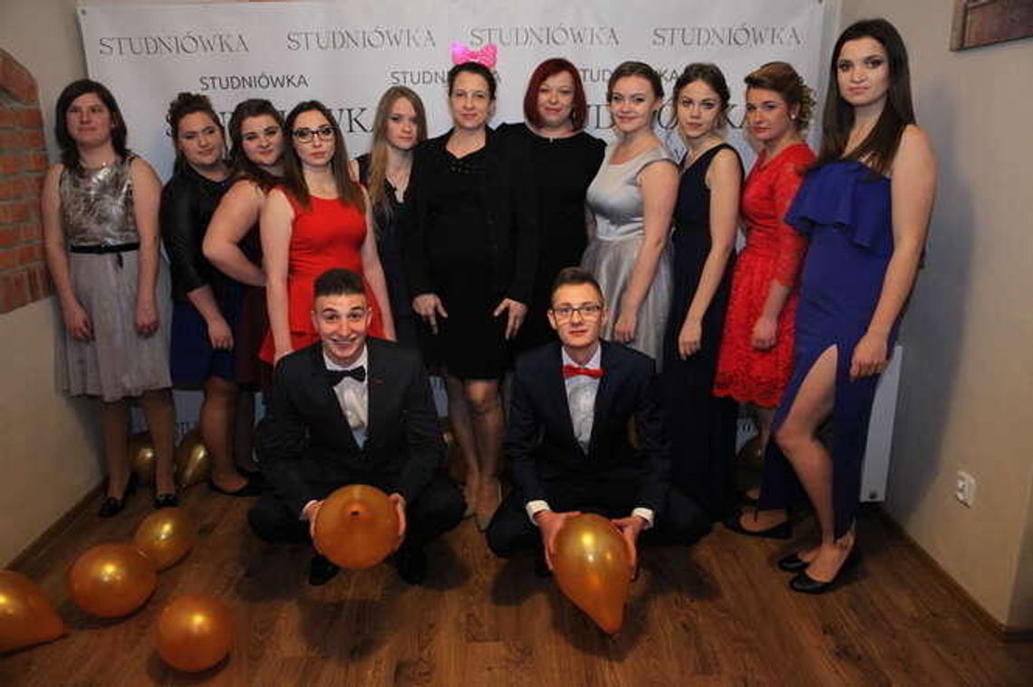 Studniówka 2018: Zespół Szkół Centrum Kształcenia Rolniczego w Leśnej Podlaskiej [zdjęcia]