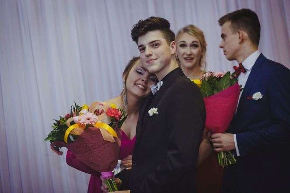 Studniówka 2018 Zespołu Szkół nr 2 w Lubartowie [zdjęcia]