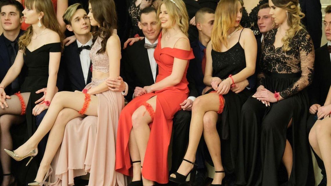 Studniówka 2019: Bal maturzystów Akademickiego Liceum Mistrzostwa Sportowego [zdjęcia]