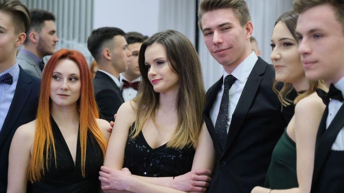 Studniówka 2019: Bal maturzystów z LO Kazimierza Wielkiego i Stefana Batorego [zdjęcia]