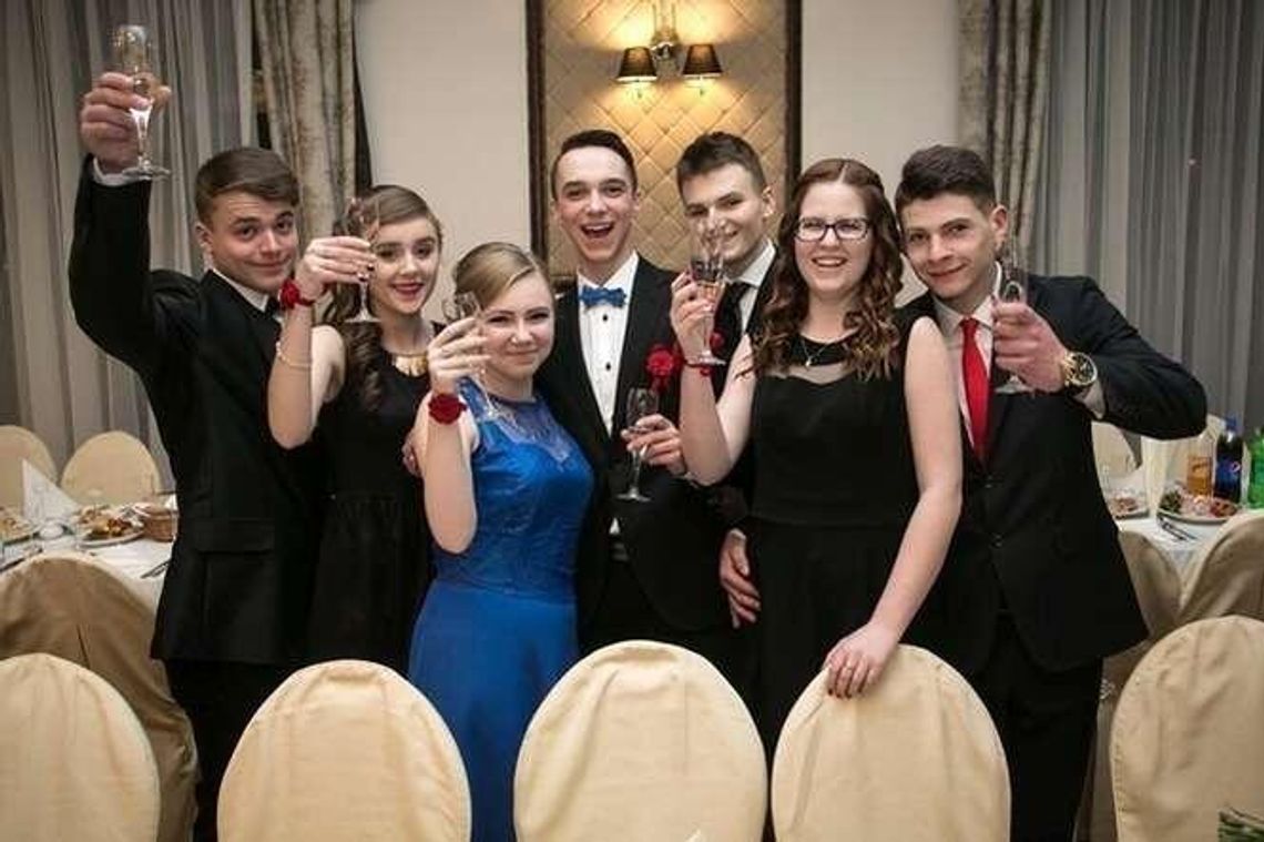 Studniówka IV LO im. Stefanii Sempołowskiej w Lublinie (zdjęcia)