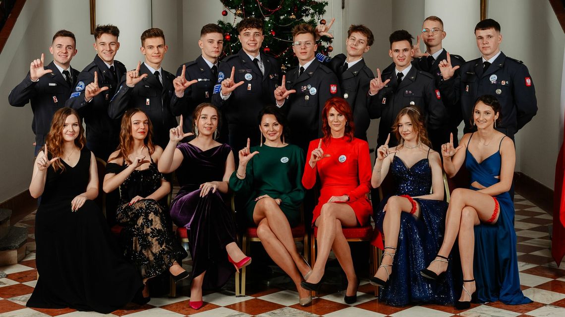 Studniówka Ogólnokształcącego Liceum Lotniczego w Dęblinie