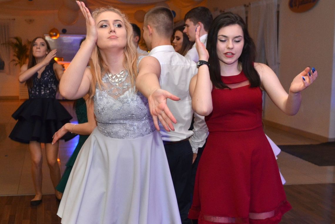 Studniówka puławskiej "Budowlanki" Studniówka puławskiej "Budowlanki"