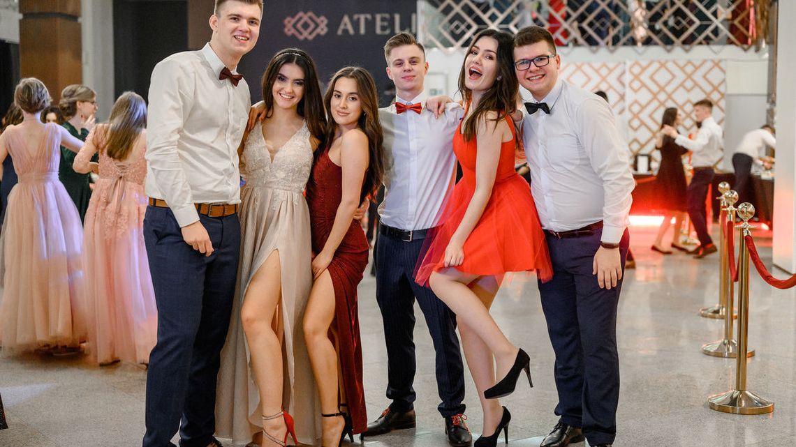 Studniówka Zespołu Szkół Technicznych w Puławach [zdjęcia]