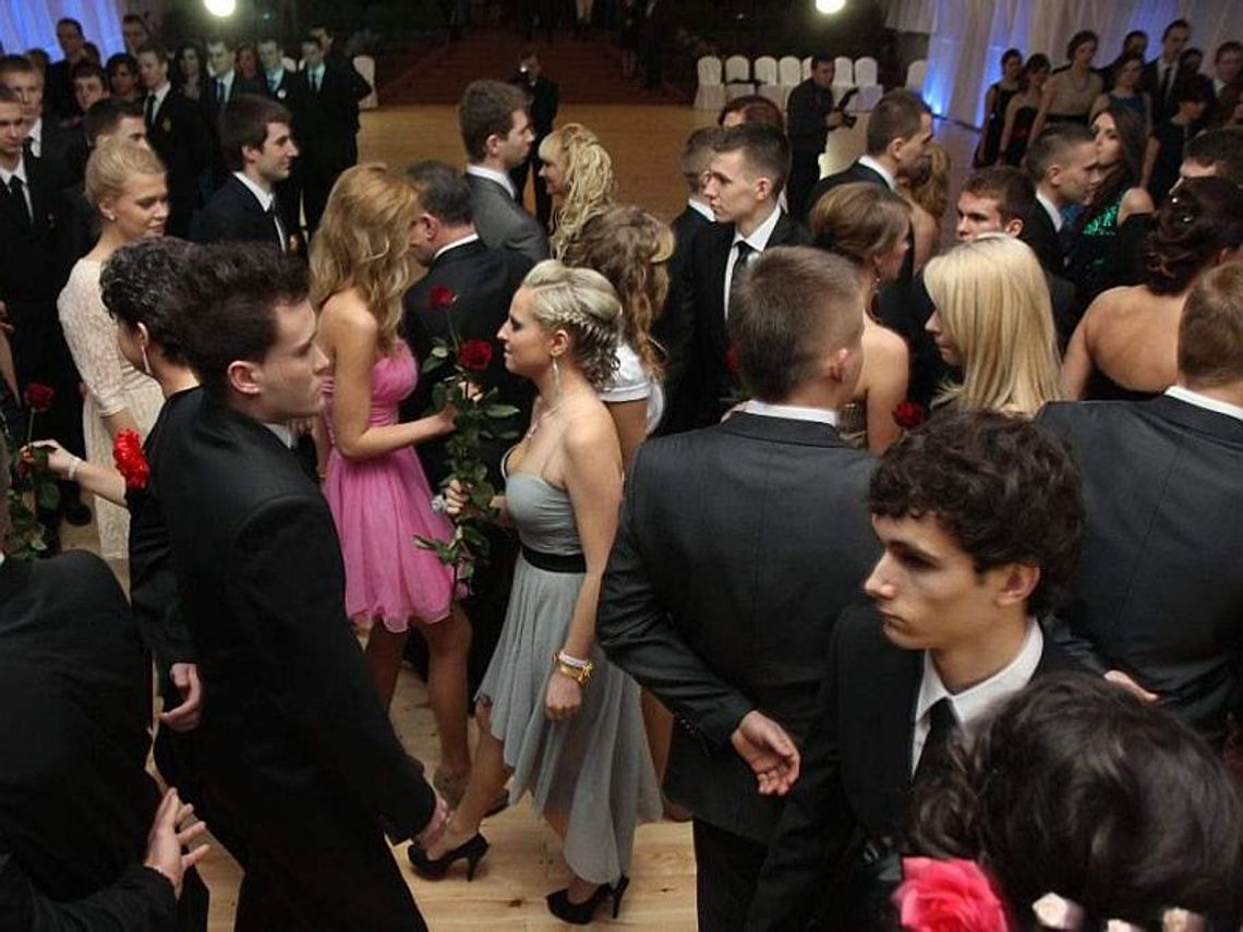 Studniówki 2013: Tak bawili się maturzyści XV LO w Lublinie (zdjęcia) Studniówki 2013: Tak bawili się maturzyści XV LO w Lublinie (zdjęcia)