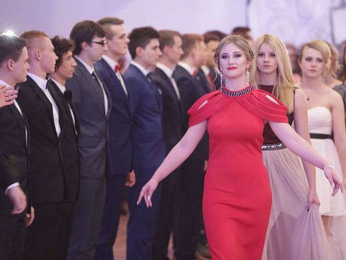 Studniówki 2017. Bal maturalny uczniów III LO w Lublinie (zdjęcia)