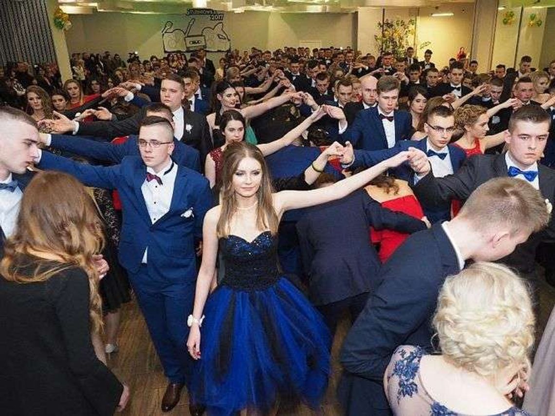 Studniówki 2017: Bal maturzystów z lubelskiej „budowlanki” Studniówki 2017: Bal maturzystów z lubelskiej „budowlanki”