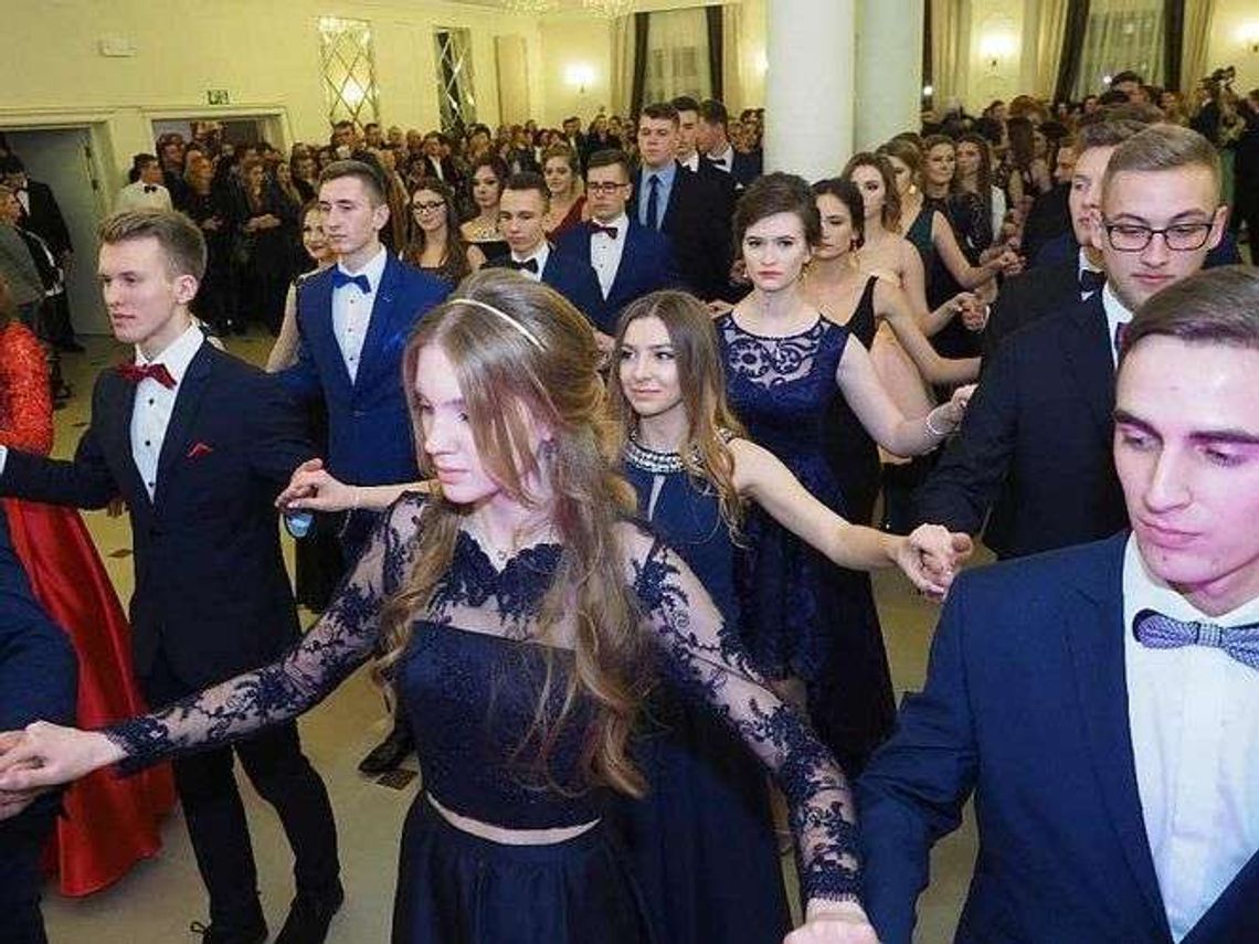 Studniówki 2017: Tak bawili się maturzyści z „Zamoya” Studniówki 2017: Tak bawili się maturzyści z „Zamoya”
