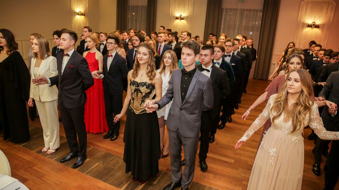 Studniówki 2019. Bal maturzystów Prywatnego Liceum Ogólnokształcącego im. Ignacego Jana Paderewskiego w Lublinie [zdjęcia]