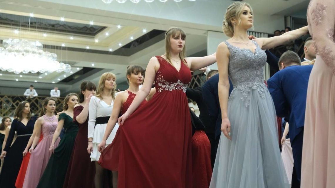 Studniówki 2020. Bal maturalny uczniów ZSChiPS w Lublinie [zdjęcia]